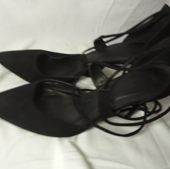 Black High Heels Size 11 - Picture 3 of 6